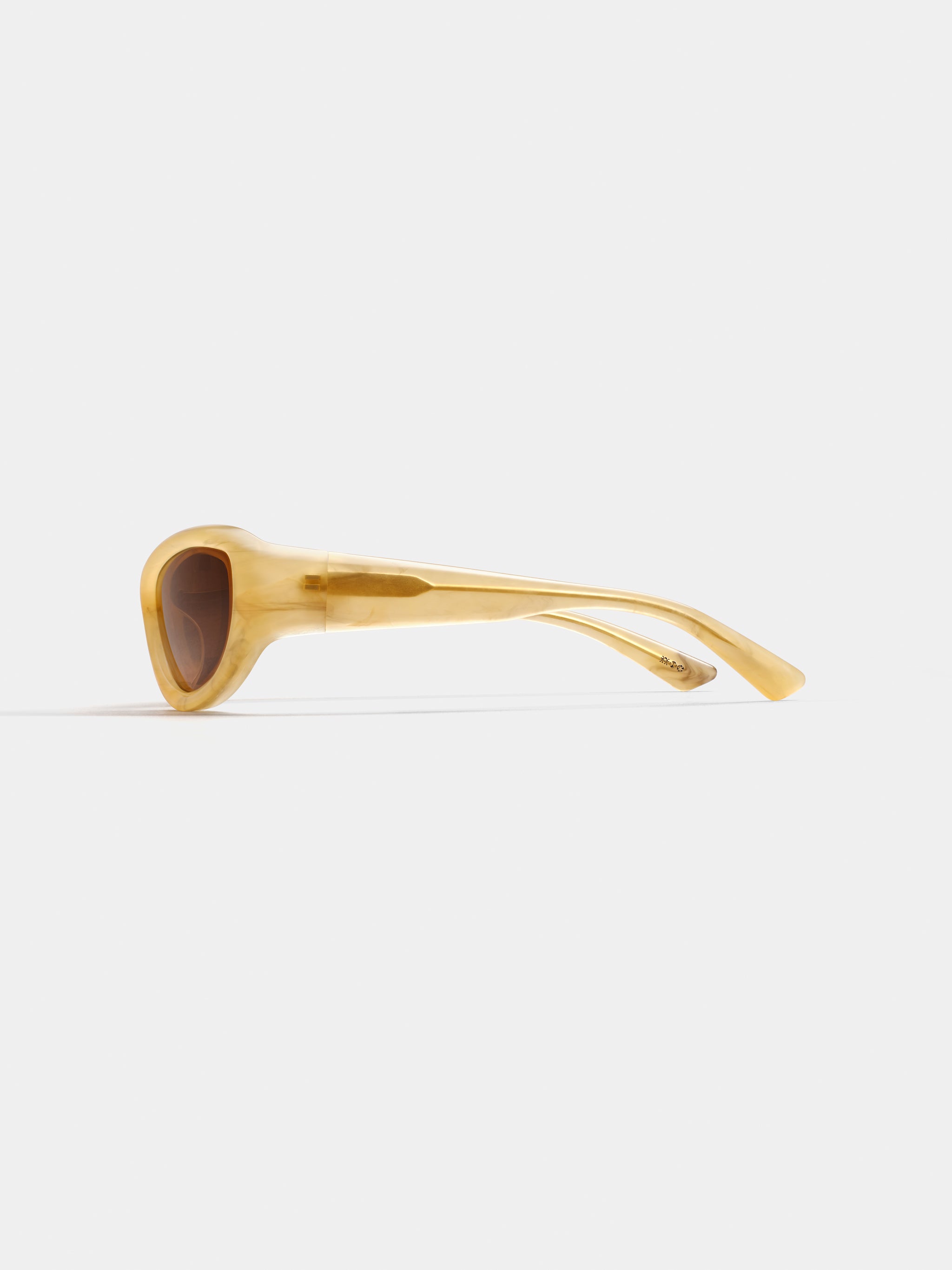 ORIJIN in Amber
