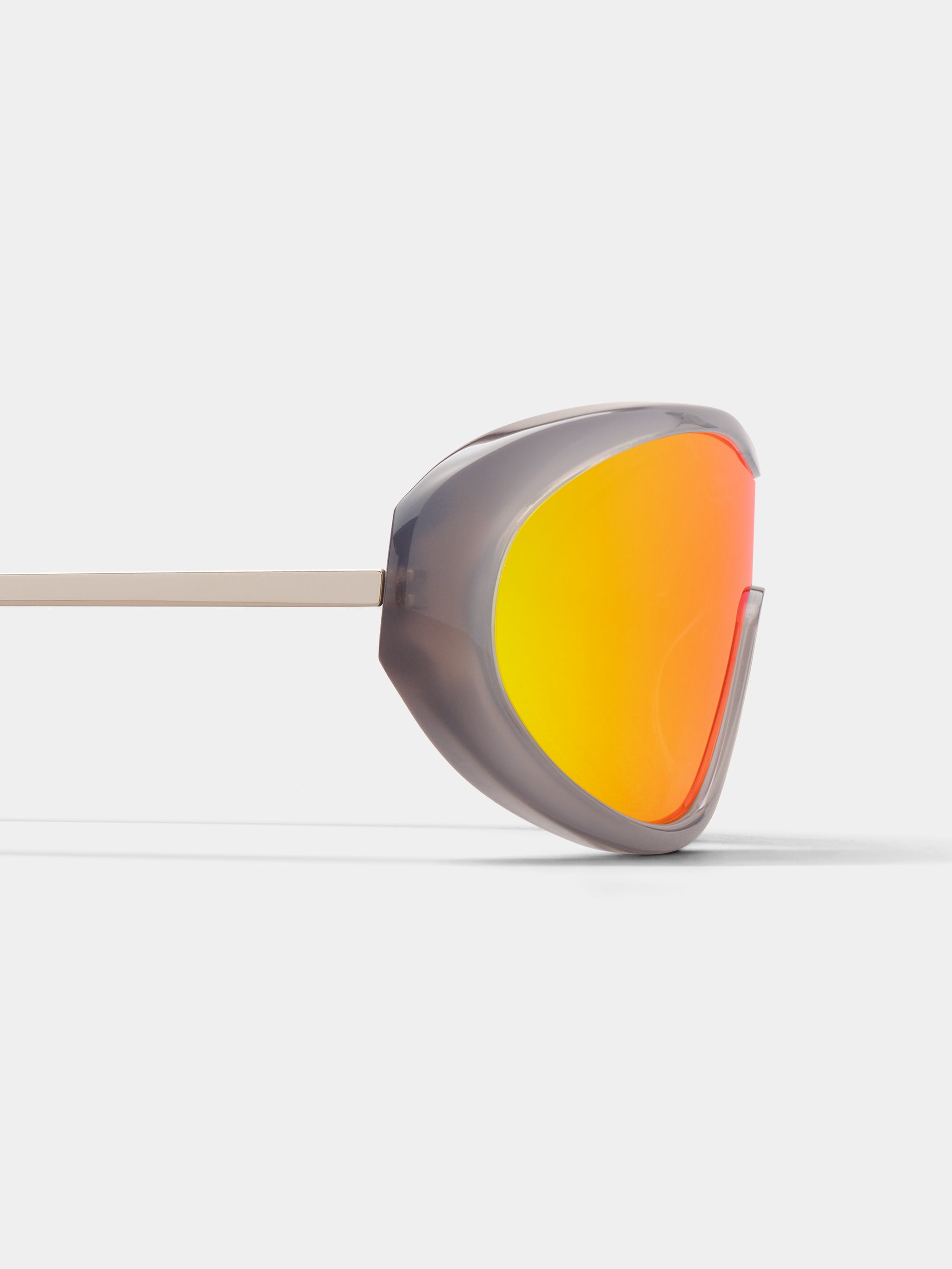 ULTRE in Gunmetal